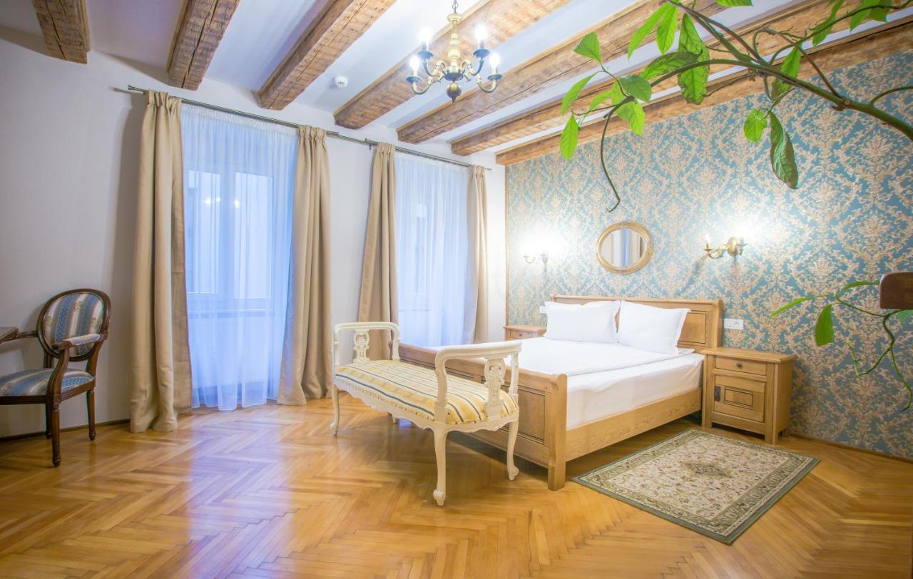 Safrano Palace 布拉索夫 外观 照片
