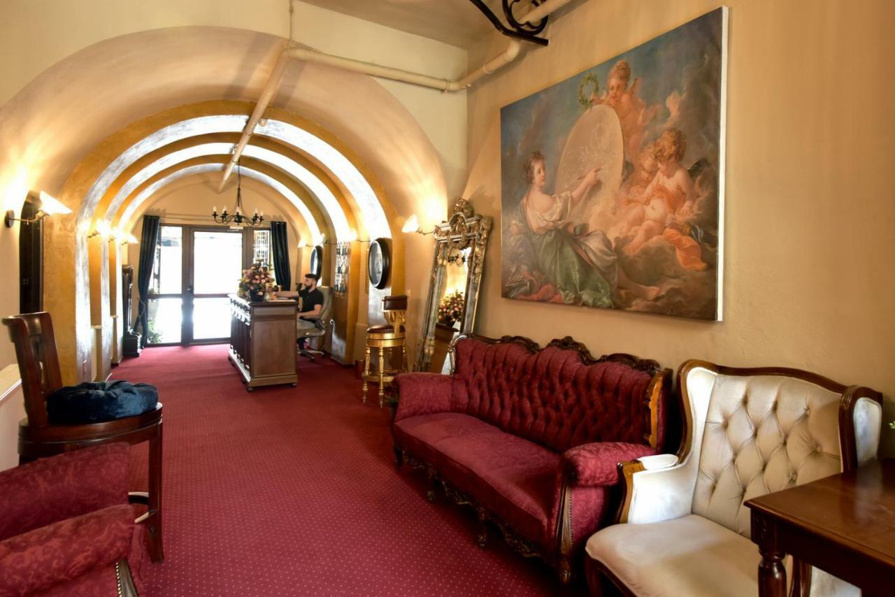 Safrano Palace 布拉索夫 外观 照片